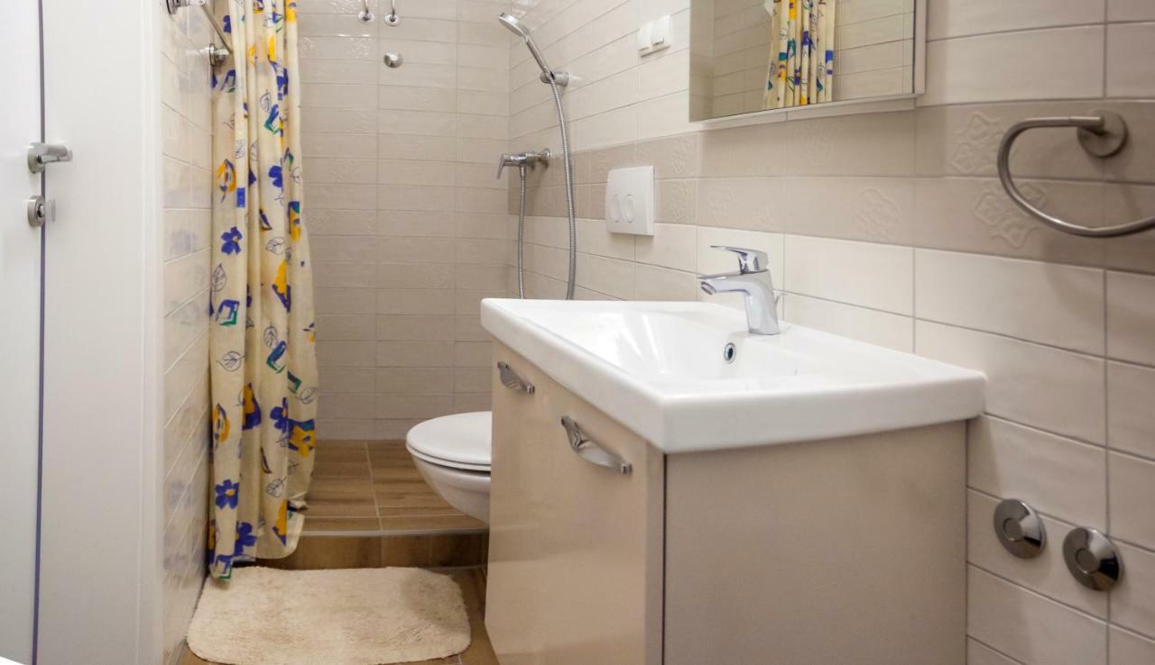 Apartment Hasanec By El-Pi Tours Njivice Exterior foto