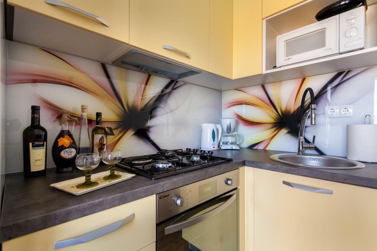 Apartment Hasanec By El-Pi Tours Njivice Exterior foto